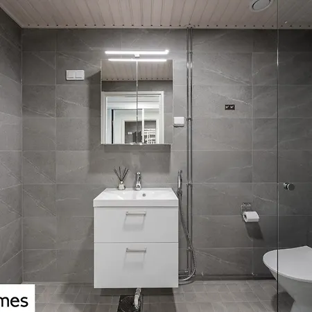 Apartment 2ndhomes Nokia Arena Sviitti #2 - Penthouse Apt With Amazing Views & Private Terrace